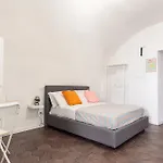 Three Brother's Augusteo Apartman
