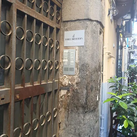 Lägenhet Three Brother's Augusteo