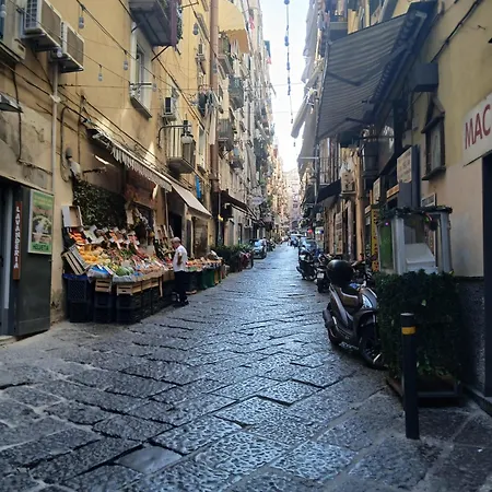 Three Brother's Augusteo * Neapel