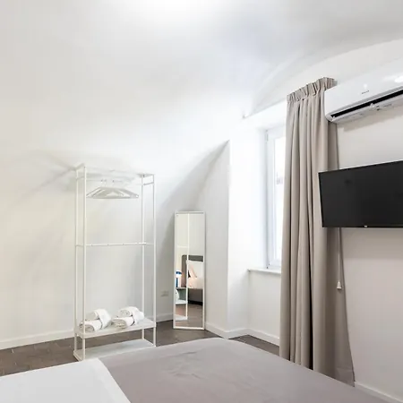 Three Brother's Augusteo