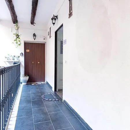 Three Brother's Augusteo * Neapel