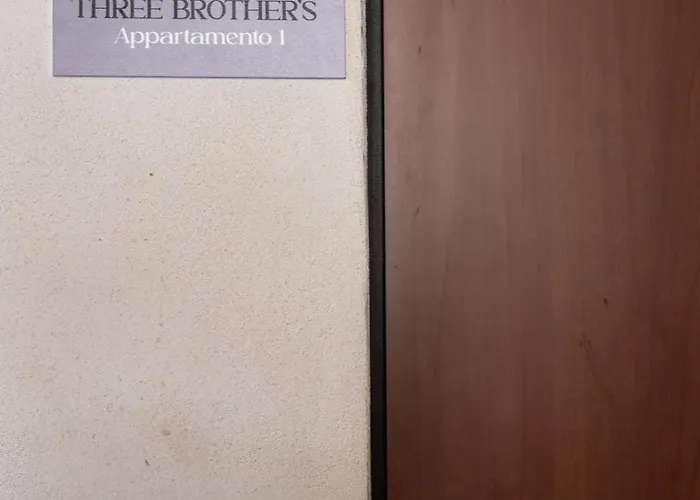 Three Brother's Augusteo * Napoli