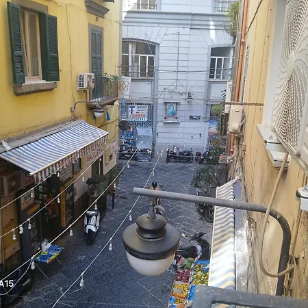 Three Brother's Augusteo Appartement *