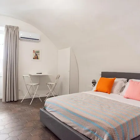 Three Brother's Augusteo Appartement Napels